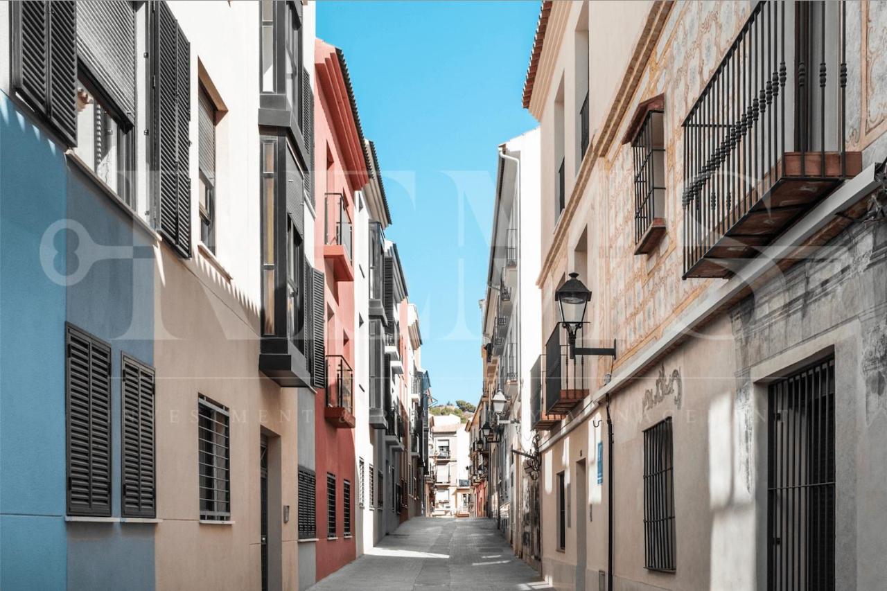 Relaxing Apartment With Community Pool & Parking- Center Malaga Exterior photo